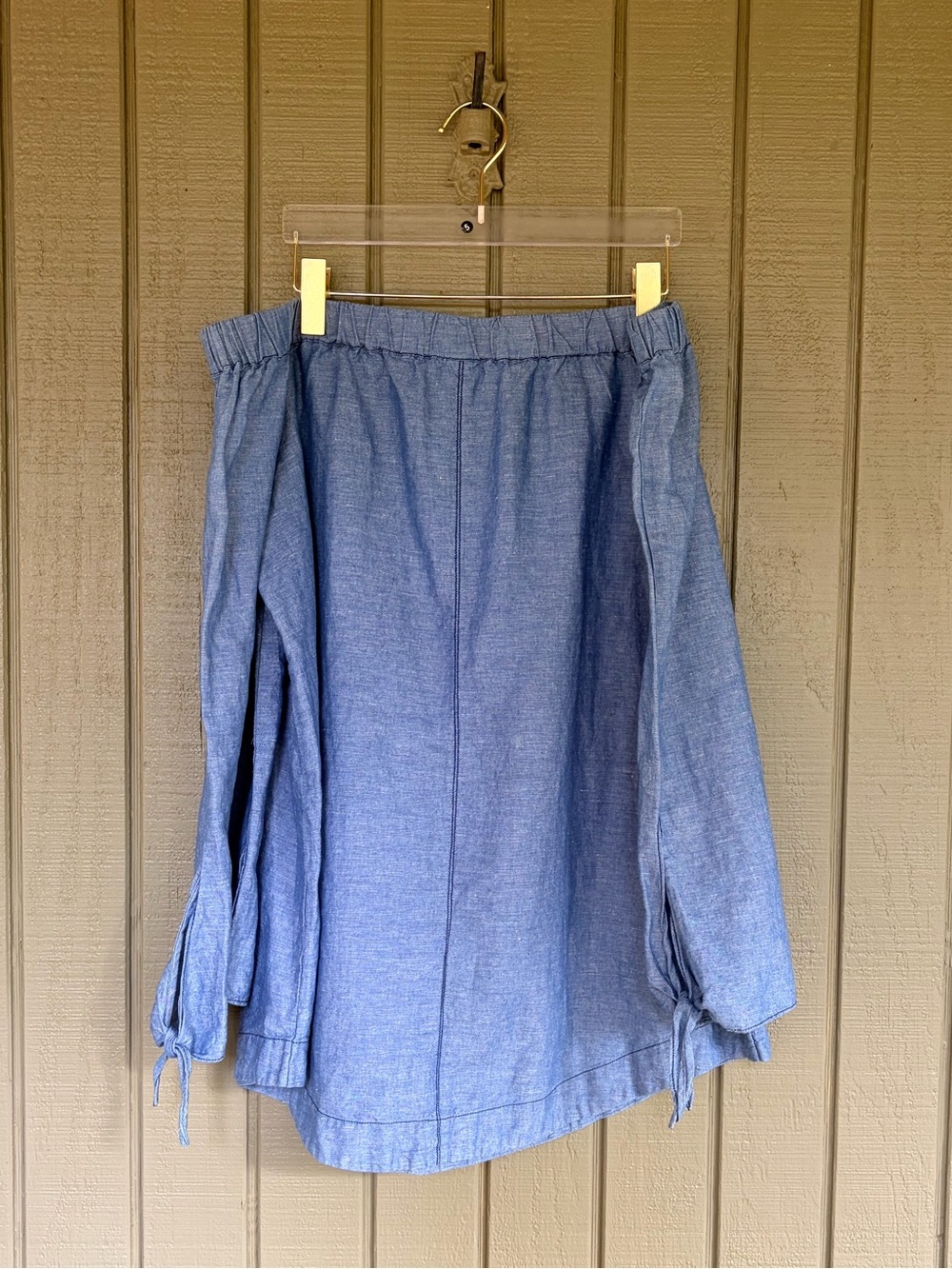 Free People Show Me Some Shoulder Chambray Top L - Picture 6 of 6